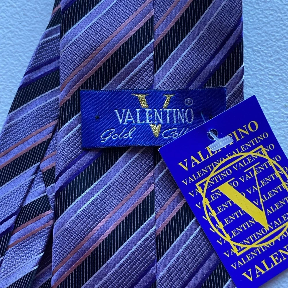 NWT Vintage Valentino Gold Collection Striped Silk Tie – Deadstock 56”